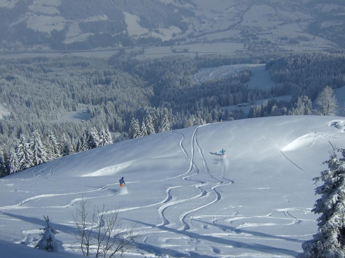 Retro Apartment Kitzbuehel ภายนอก รูปภาพ